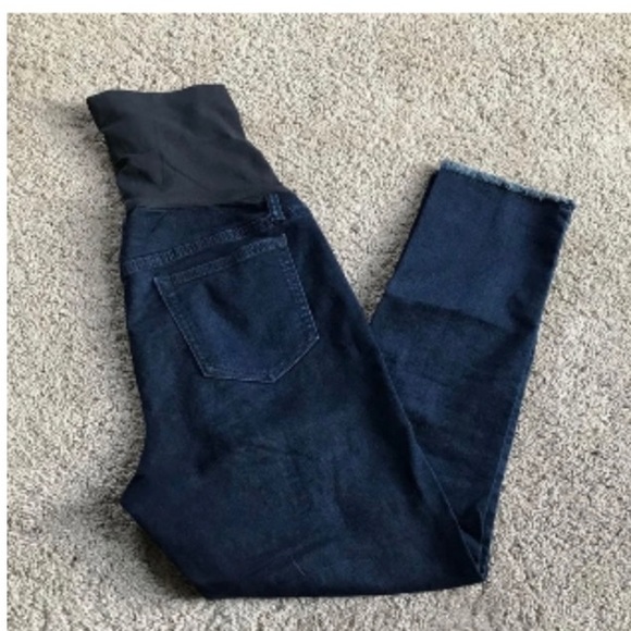 Aglow Maternity jean capris - Picture 5 of 6